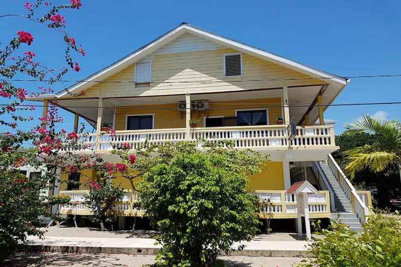 Serenade Hotel Placencia Eksteriør billede