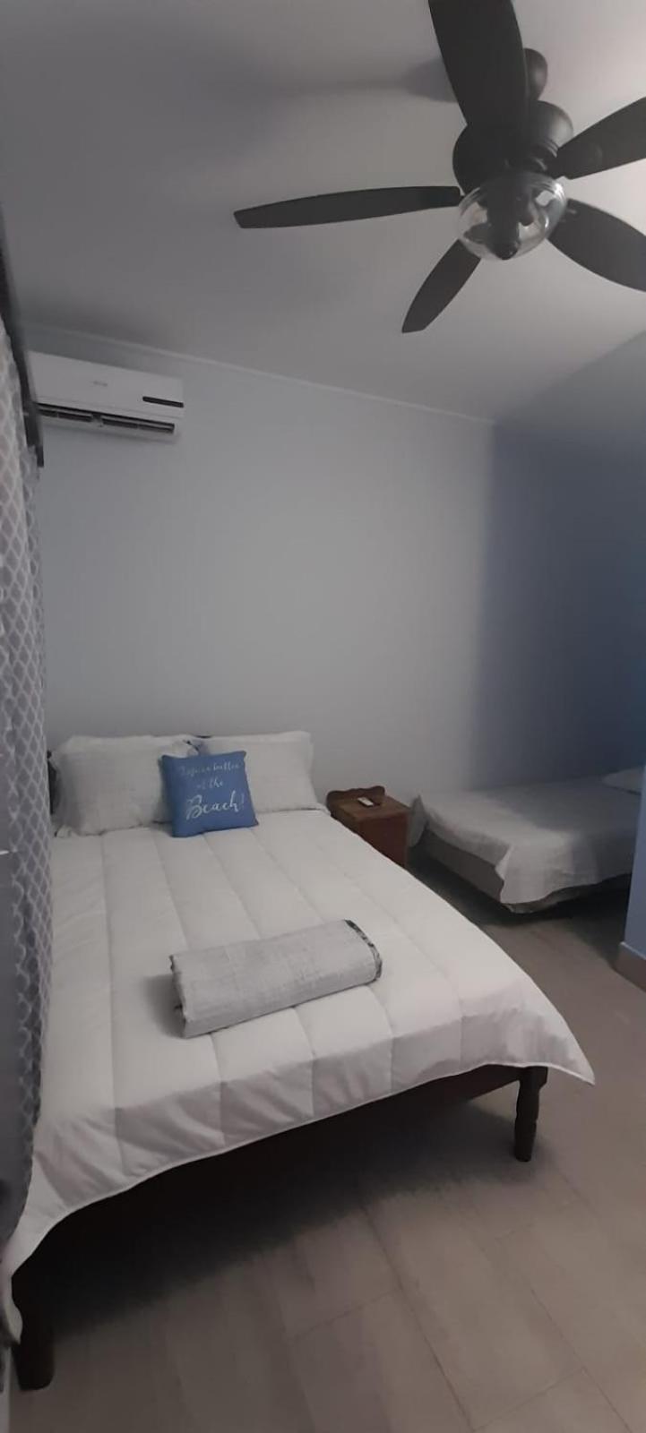 Serenade Hotel Placencia Eksteriør billede