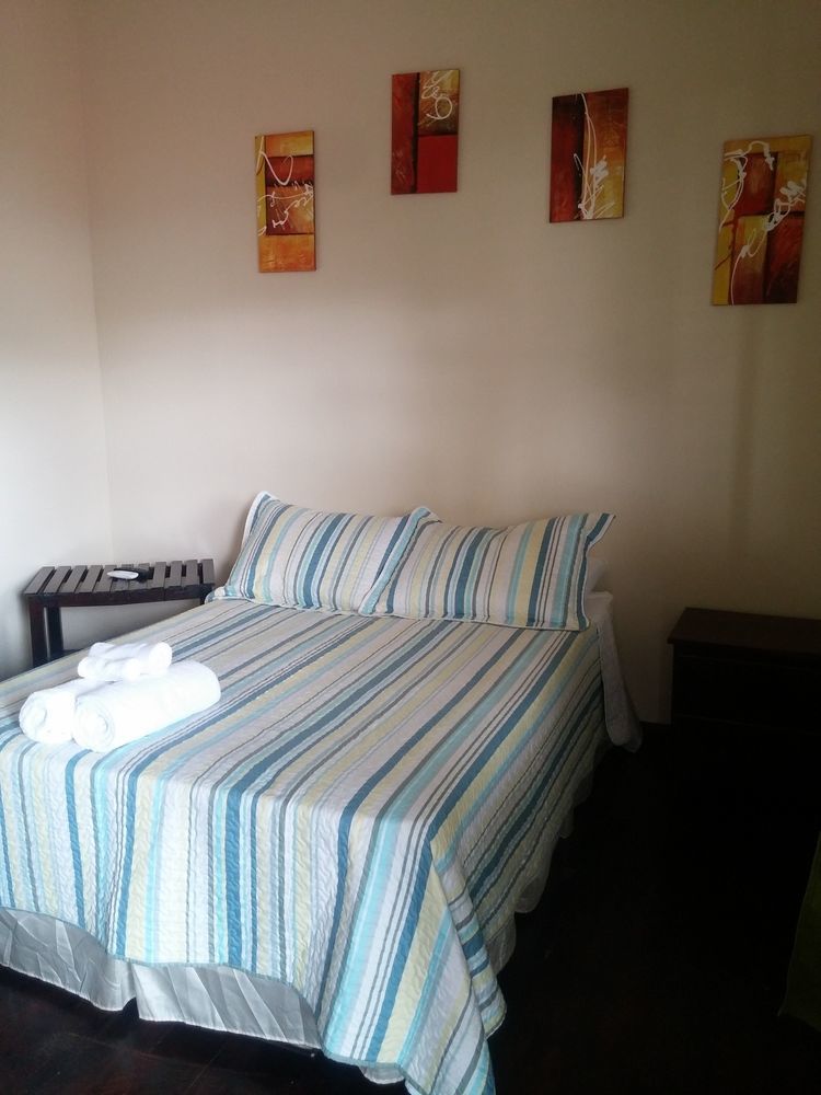 Serenade Hotel Placencia Eksteriør billede